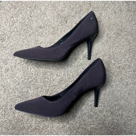 Womens Size 9.5 Simply Vera Vera Wang Stevie Wine Pointed Toe Stiletto Heel Pump - Picture 2 of 7